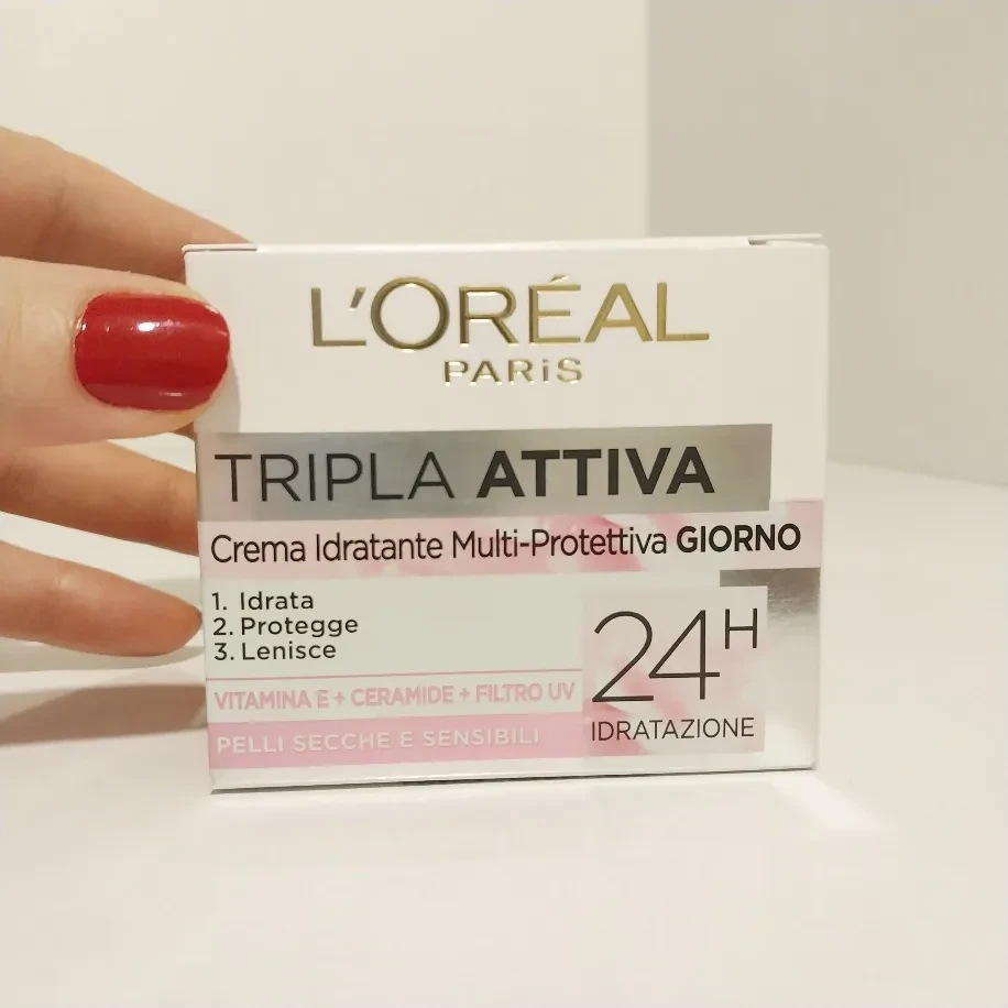 کرم آبرسان لورال صورتی تریپل اكتيو روز مناسب پوست خشک و حساس 50ميل Loreal